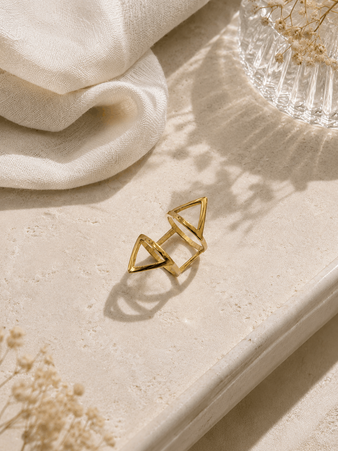 The Trine Ring